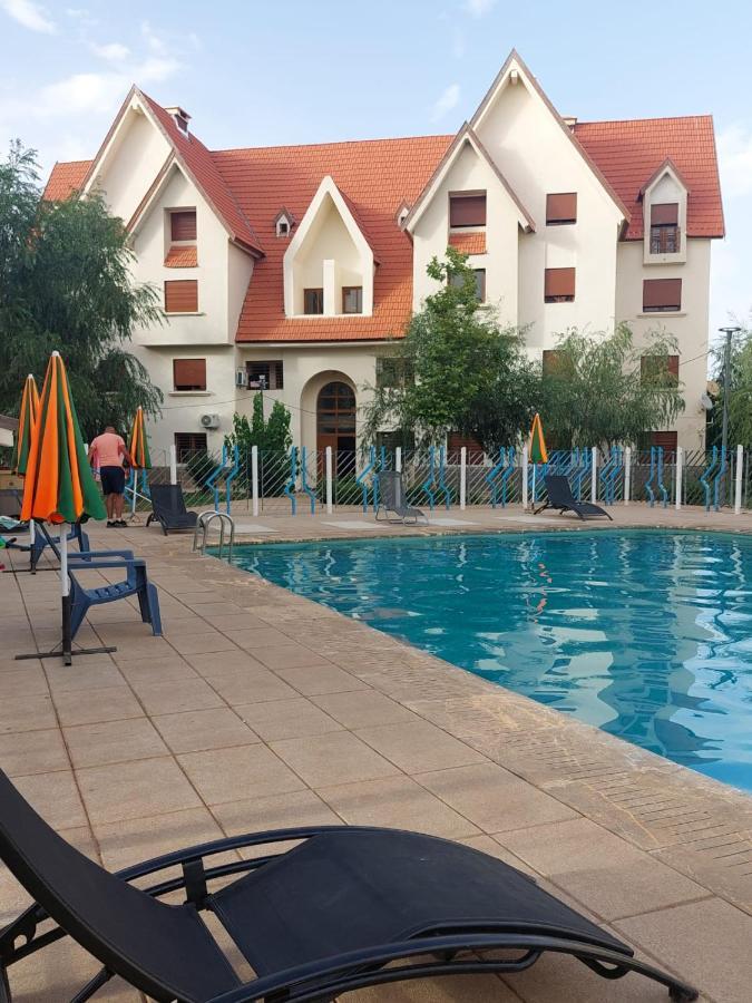 Ifrane Apartment With Swimming Pool Exterior foto